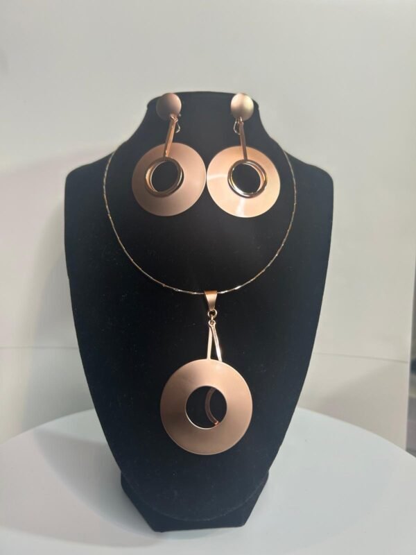 Unique party set