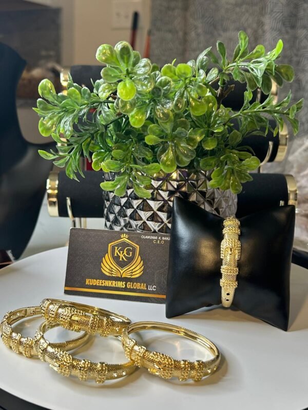 Belt Bangle