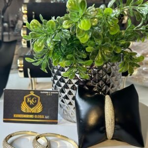 Bangle with zirconia