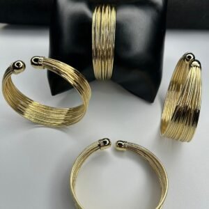 Gold lining Bangle